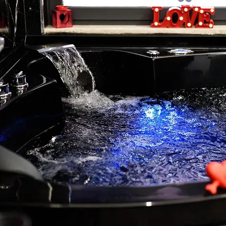 Bed & Breakfast Believe One Con