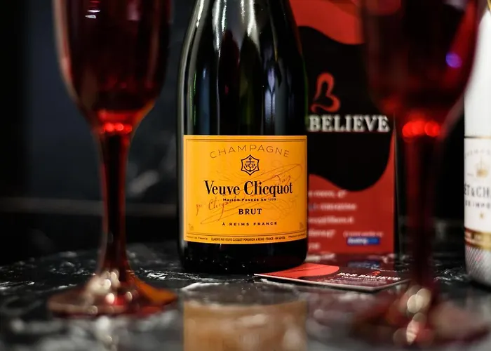 Believe One Con Nocleg ze śniadaniem 4*